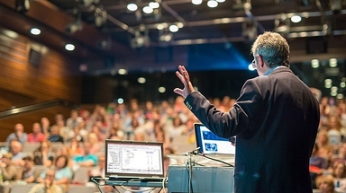 Təsirli Nitq və Auditoriya Qarşısında Çıxış Təlimi